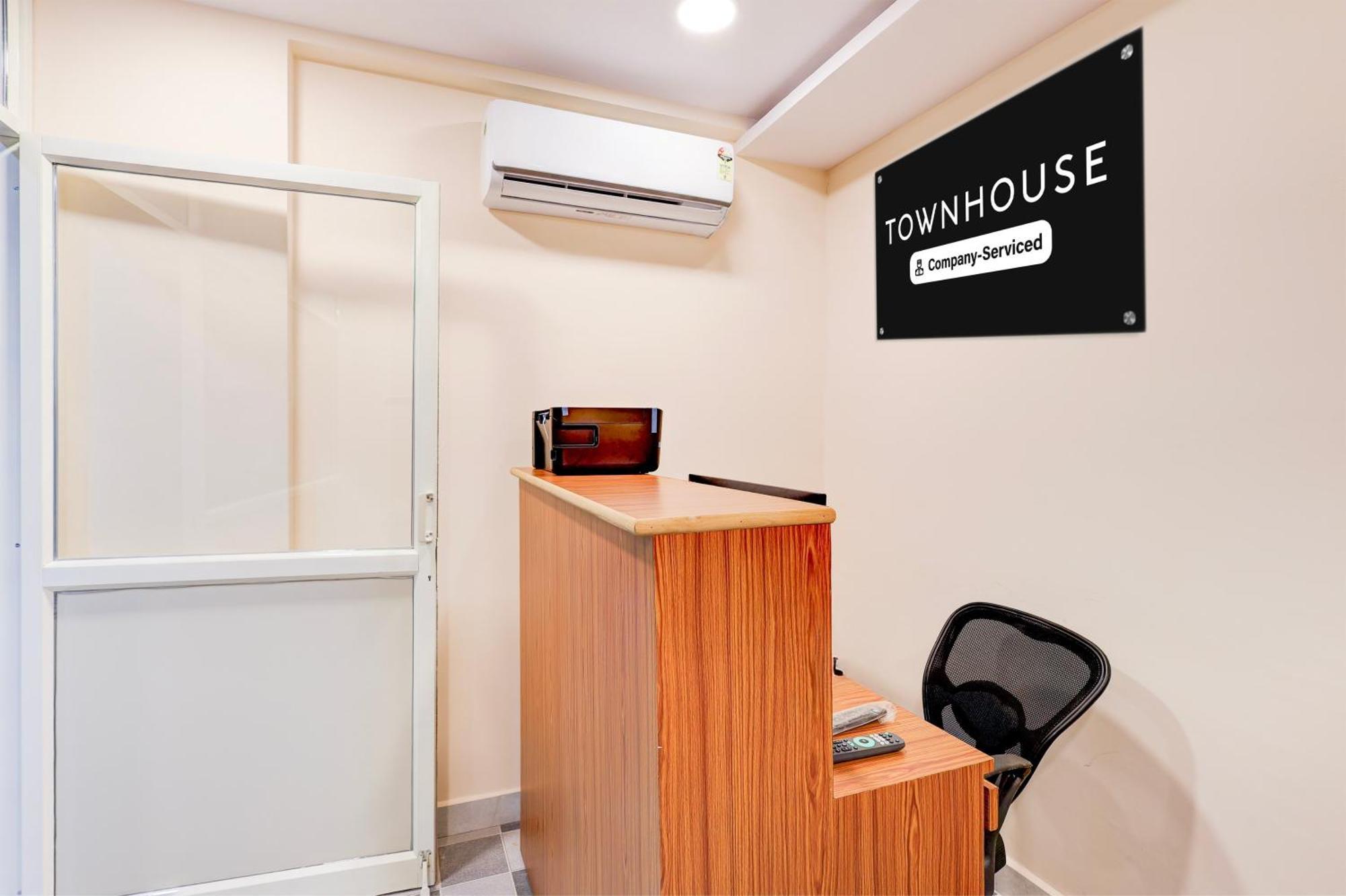 Super Townhouse Mvp Sector With Kailasagiri Hill View Pedda Waltair Exterior photo